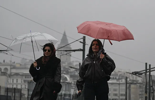 Bahar Yerini Soğuk ve Yağışa Bırakıyor: 12 İl İçin Sarı Alarm Verildi