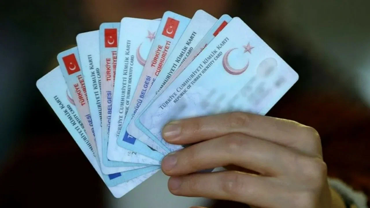 Kimlikten Ehliyete Kadar Her Şeyin Fiyatı Değişti! 2026'da Kayıp Belge Yenileme Ücretleri Belli Oldu