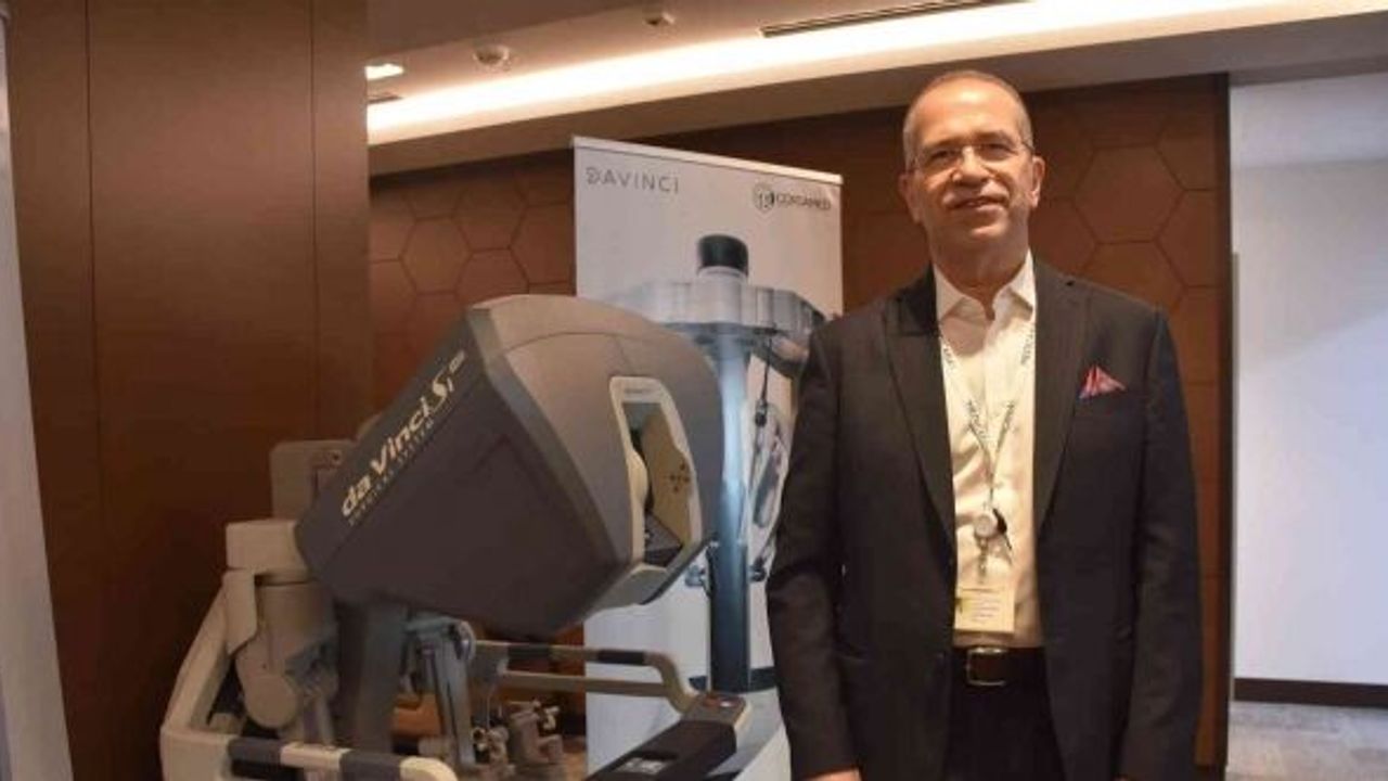 Hekimler, Da Vinci cerrahi robot ve Rezum simülatörlerini deneyimledi