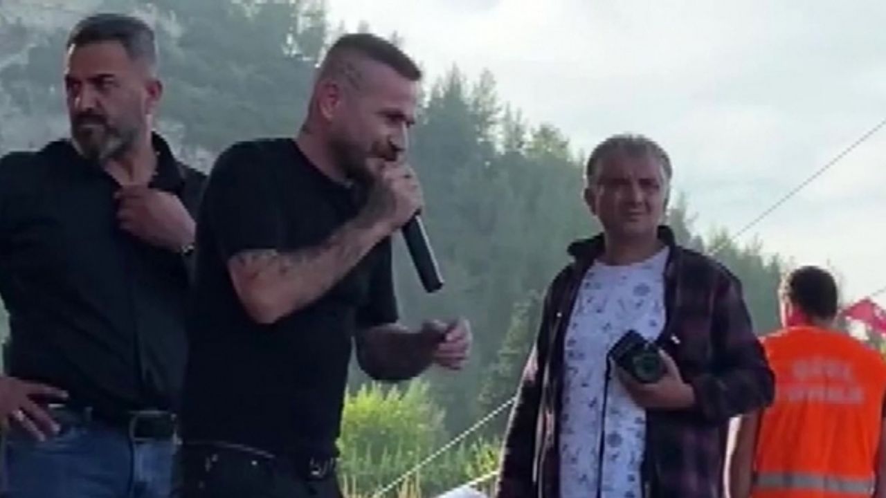 Sahneye alkollü çıkan oyuncunun sinkaflı cümleleri tepki çekti