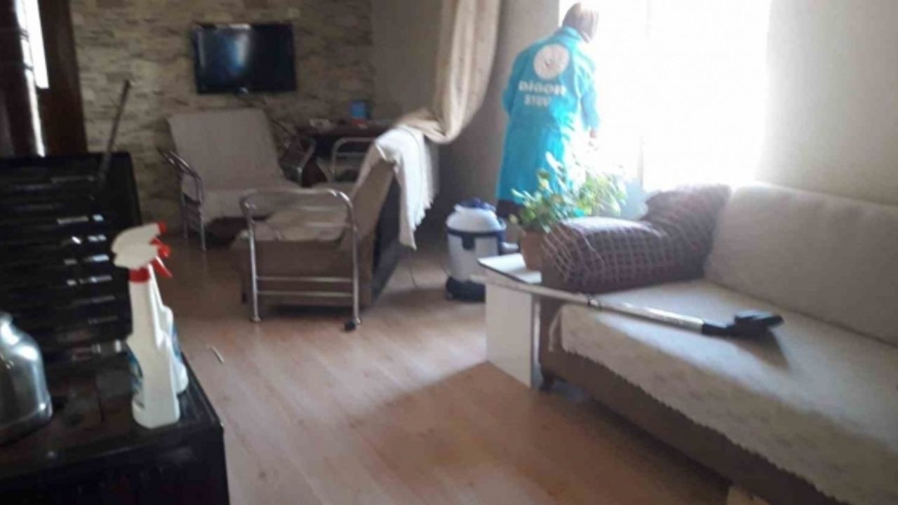 Digor’da evde bakım hizmeti devam ediyor