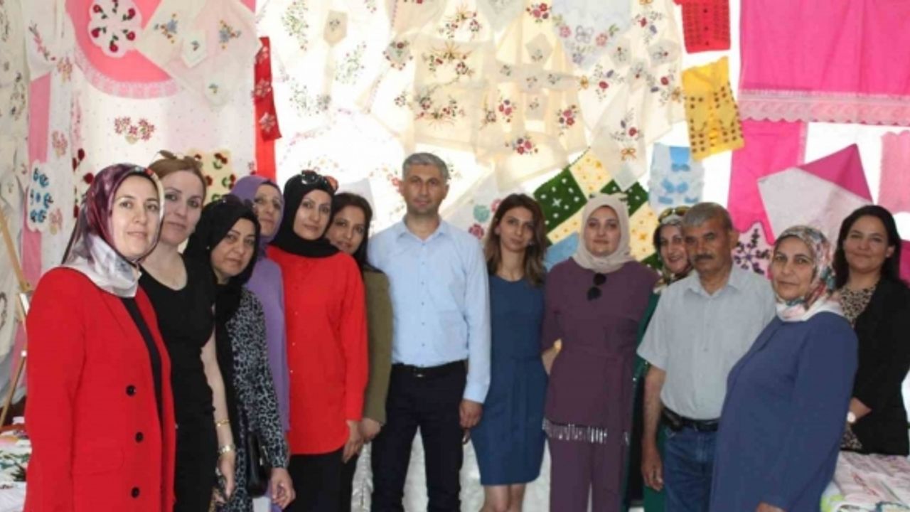 Iğdırlı kadınların bir yıllık emekleri görücüye çıktı