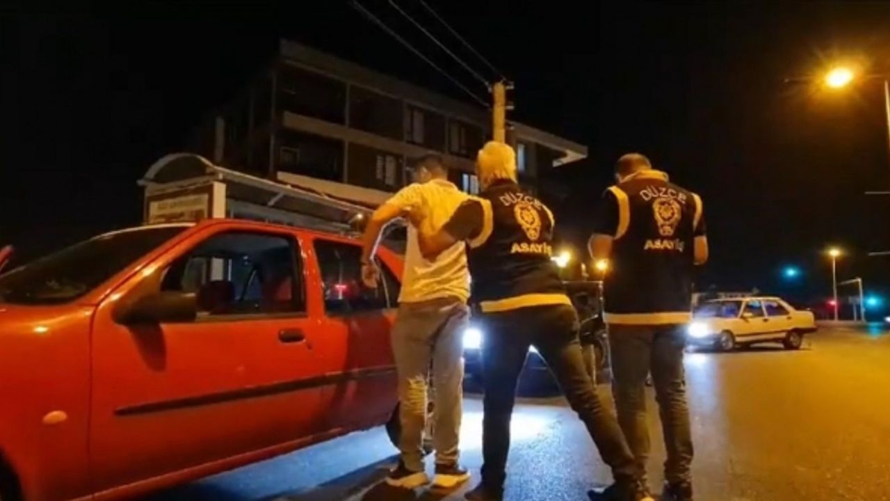 2 saatlik uygulamada 6 ruhsatsız silah ele geçirildi