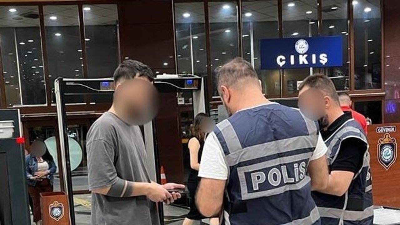 Polis ekiplerinin denetiminde 917 şahıs ve 370 araç kontrol edildi