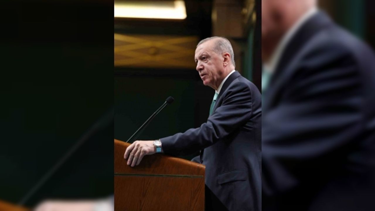 ( 2) Cumhurbaşkanı Erdoğan: “Yeni evlenen çiftlere, Aile ve Gençlik Bankası’ndan karşılanmak üzere faizsiz kredi imkanı sunacağız”