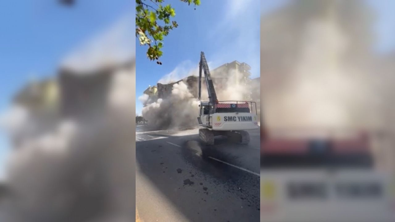 Ağır hasarlı bina yıkım esnasında tek dokunuşla yerle bir oldu