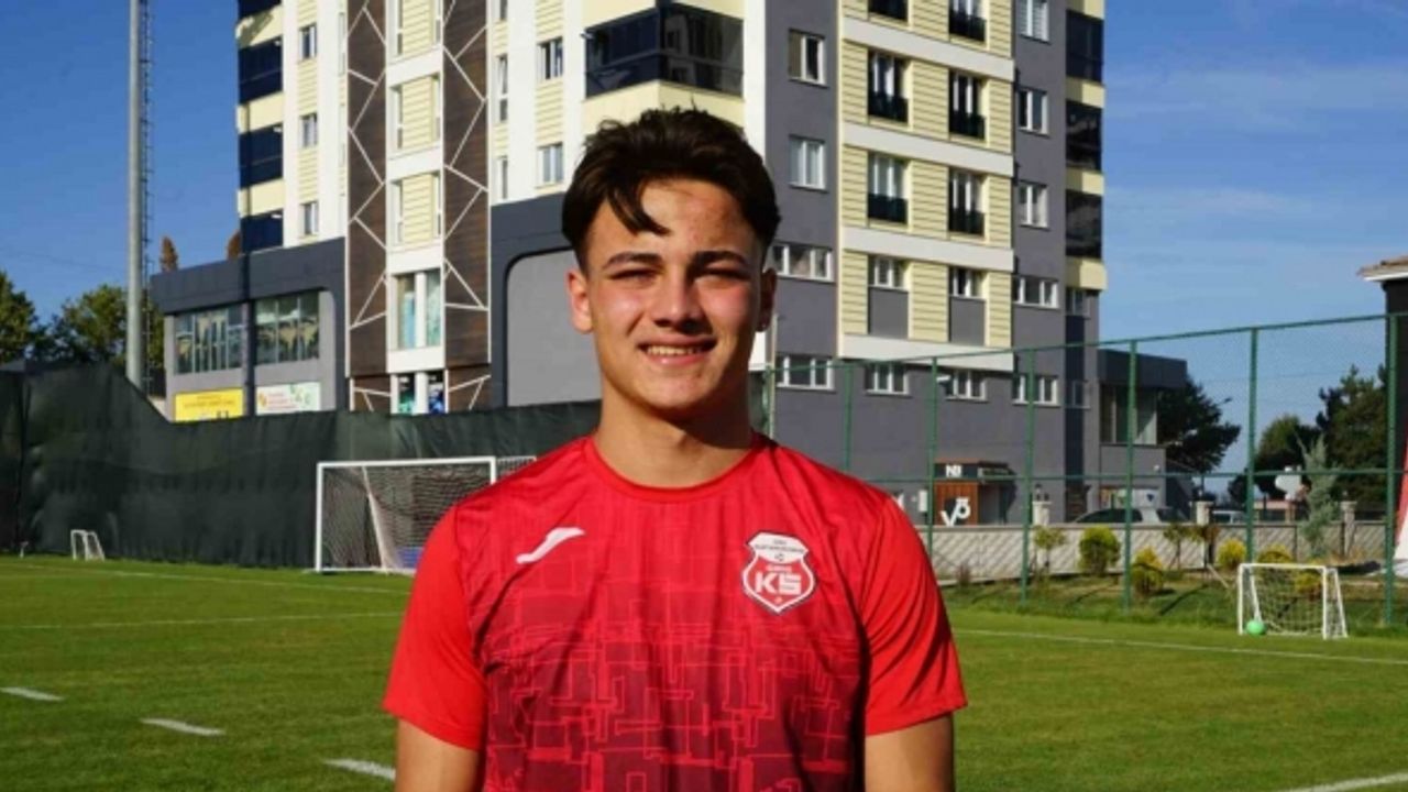 Alptekin Çaylı: "Süper Lig’de oynayabilmek için kendimi hazırlıyorum"