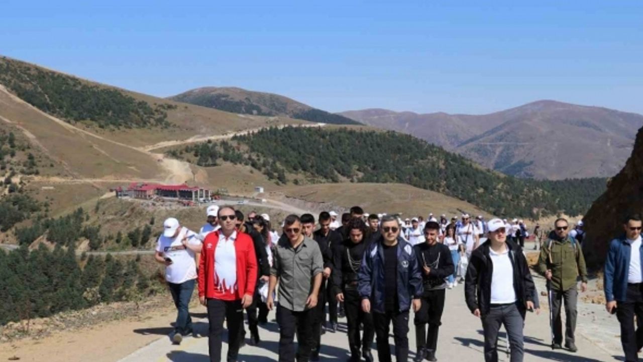 Avrupa Spor Haftası’nda Gümüşhane’de doğa yürüyüşü düzenlendi