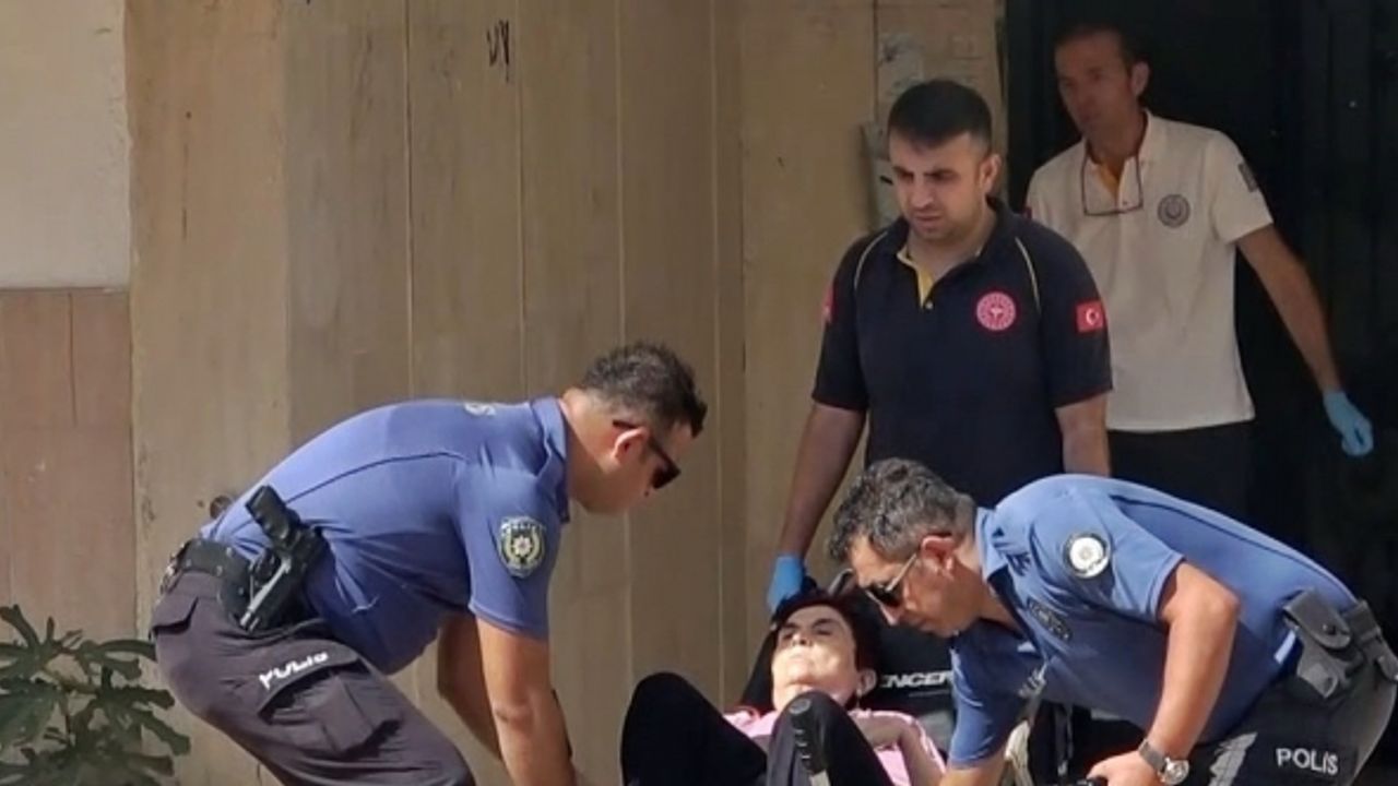 Banyoda düşüp 24 saat boyunca mahsur kalan yaşlı kadının imdadına avukatı yetişti