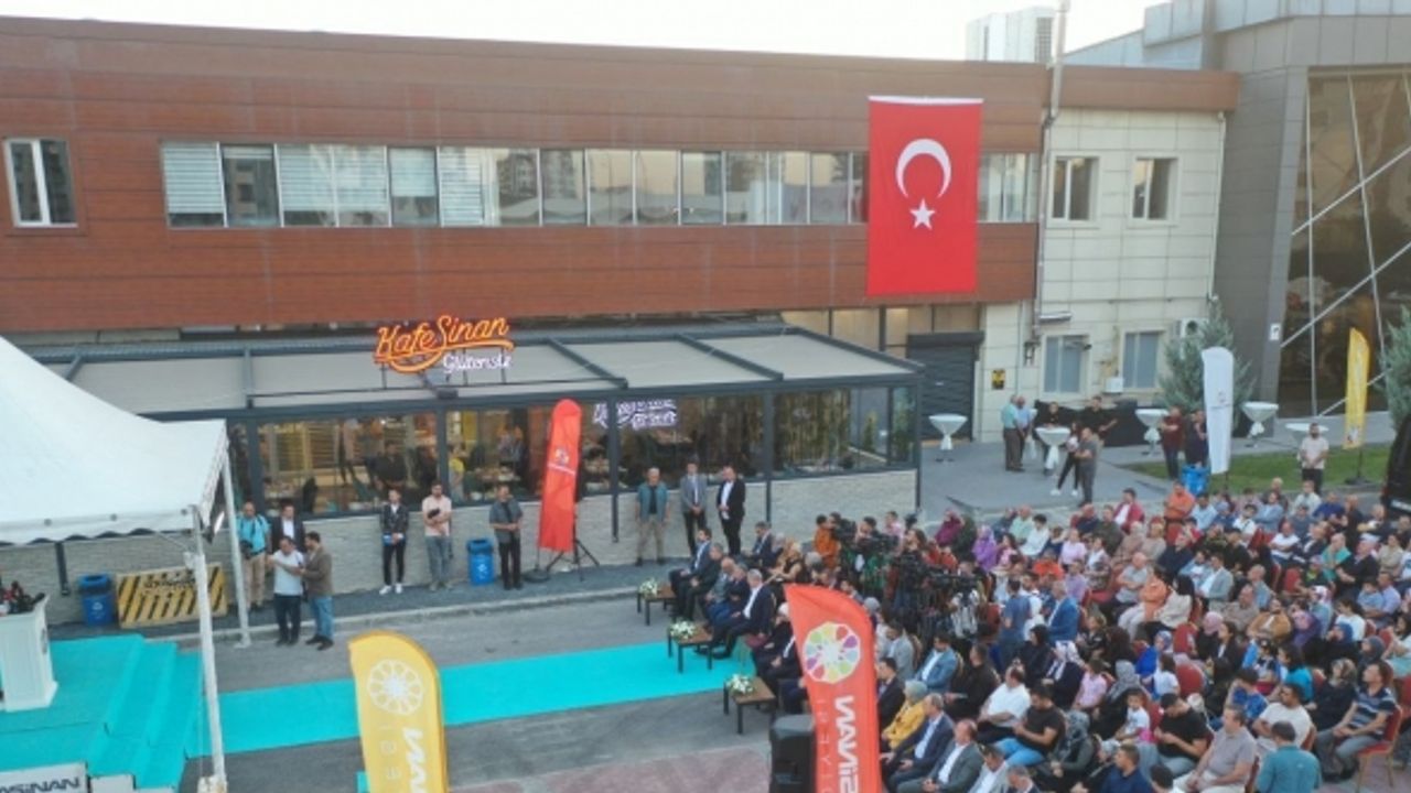 Başkan Çolakbayrakdar: "Türkiye’de ilk olan glutensiz Kayseri Mutfağı, şehrimiz adına gurur vericidir"