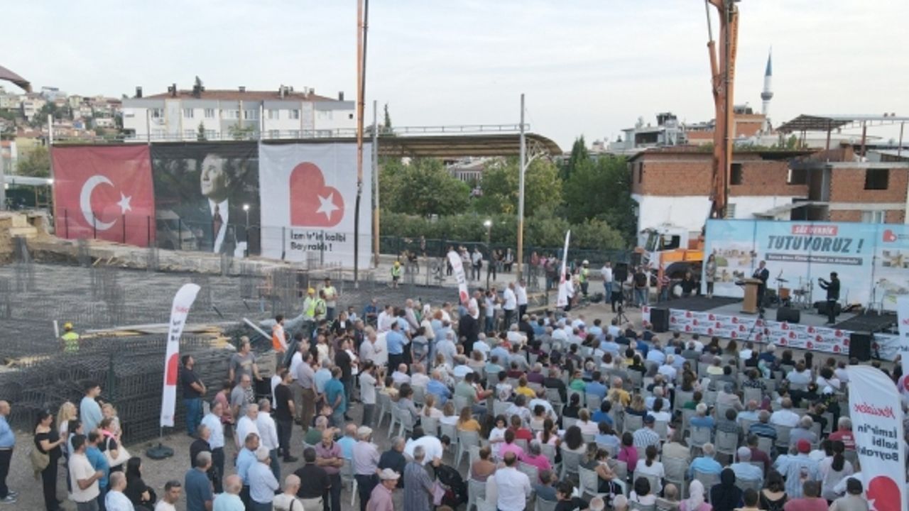 Bayraklı’da Yunus Emre Kültür Merkezi ve anaokulunun temeli atıldı
