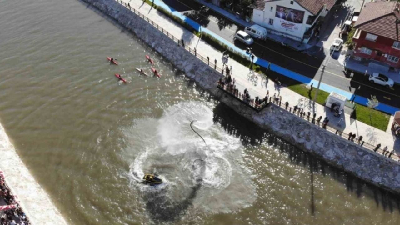 Belediyenin kendi imkanlarıyla yaptığı kanal denizi olmayan kente deniz getirdi