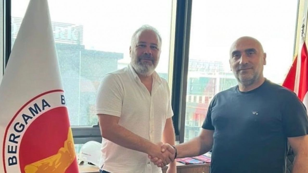 Bergama Belediyespor’da Özden Töraydın ile yollar ayrıldı