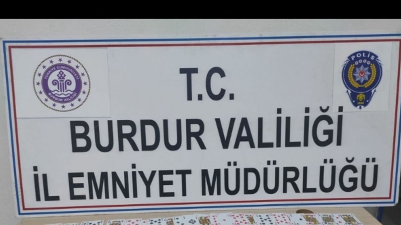 Burdur’da kumar oynayan 4 kişiye 16 bin 220 TL para cezası