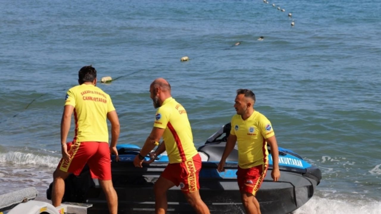 Cankurtaranlar sıfır can kaybıyla 4 aylık görevlerini tamamladı