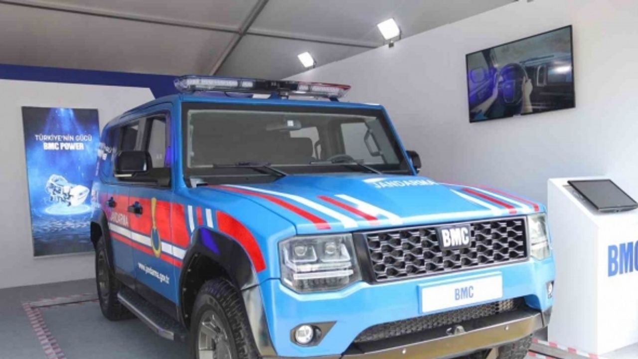 Doğuştan zırhlı, yerli ve milli ’TULGA’ jandarma giydirmesiyle ilk kez sergilendi