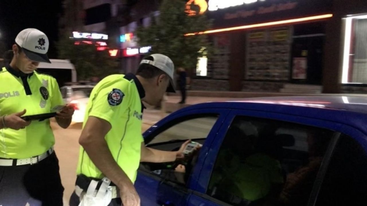 Elazığ’da şok asayiş uygulaması: Bin 390 şahıs ve 330 araç sorgulandı