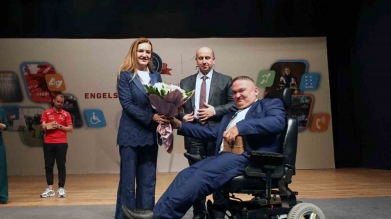 Engelleri aşan üniversite DEÜ’de fırsat eşitliği ön planda