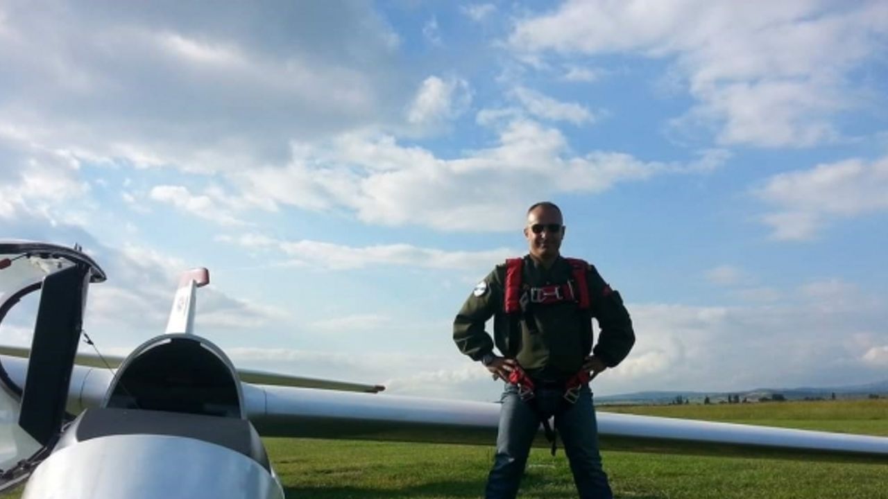 Eskişehir’de yelkenkanatlar çarpıştı: 1 pilot öldü, 1 pilot yaralı