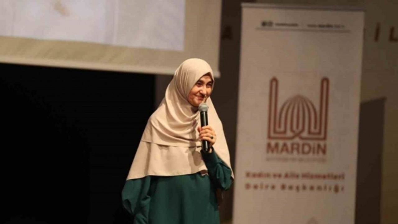 ’Eşler arası iyi bir iletişimin stratejileri’ üzerine söyleşi düzenlendi