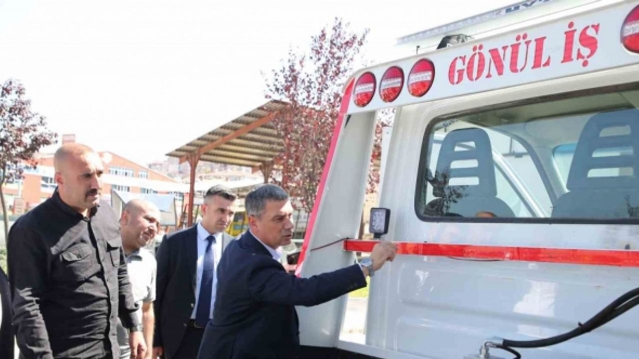 Gölbaşı Belediye Başkanı Şimşek, otobüs şoförleriyle bir araya geldi