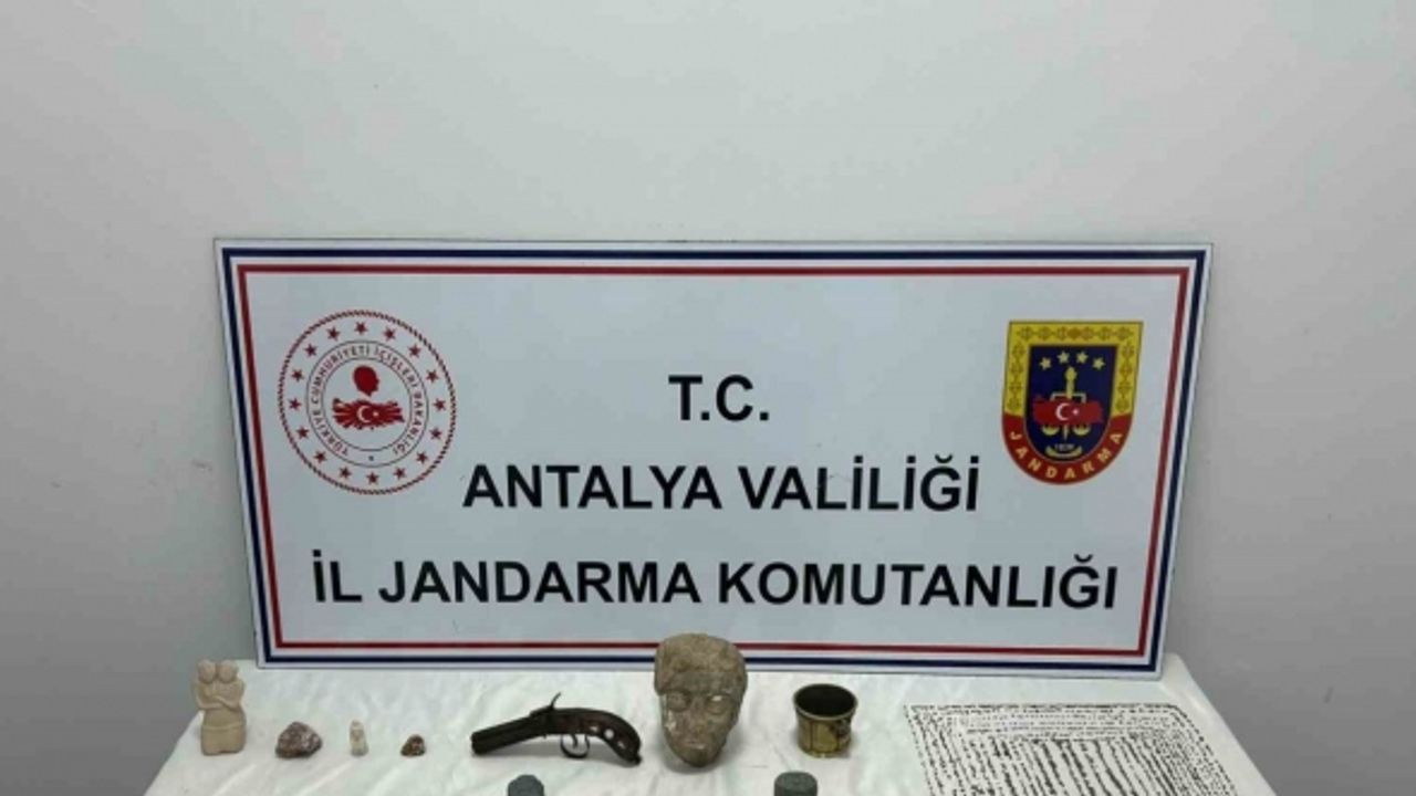 Hitit ve Roma dönemine ait paraları satarken yakalandı