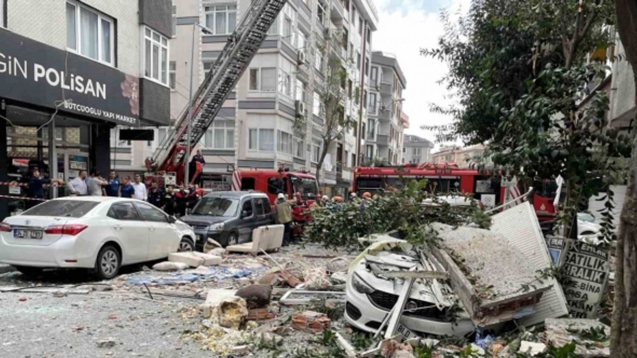 İstanbul Valiliğinden Şirinevler’deki patlamaya ilişkin açıklama: "1 ölü, 2’i ağır 4 yaralı"