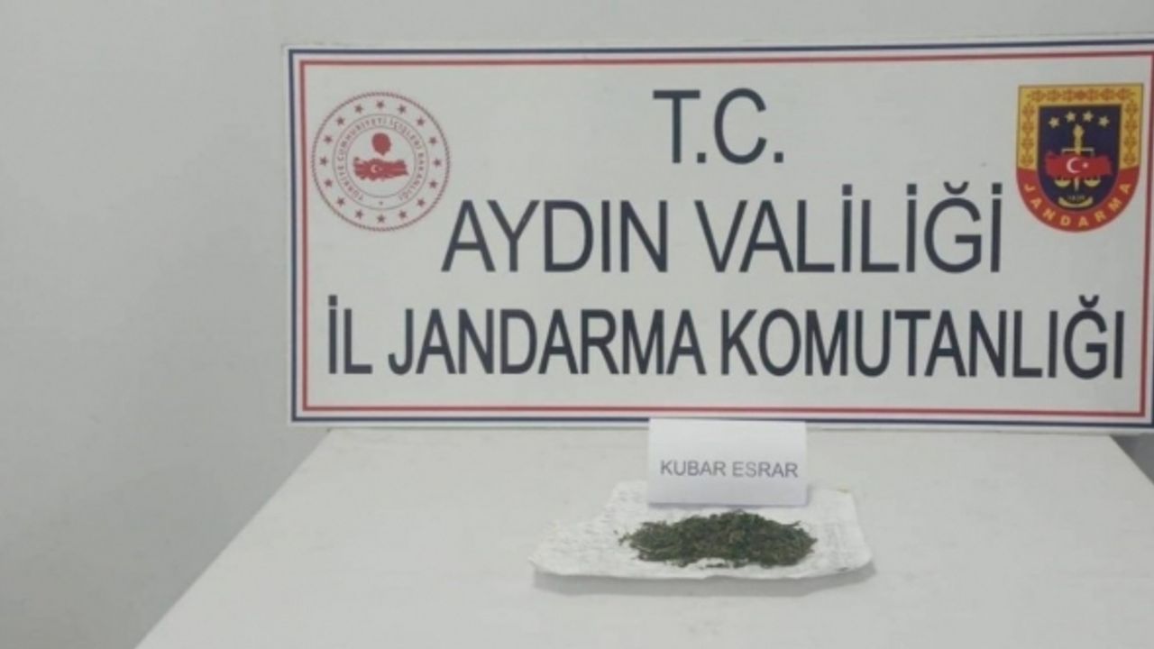 Jandarma ekipleri uyuşturucuya geçit vermiyor: 23 gözaltı