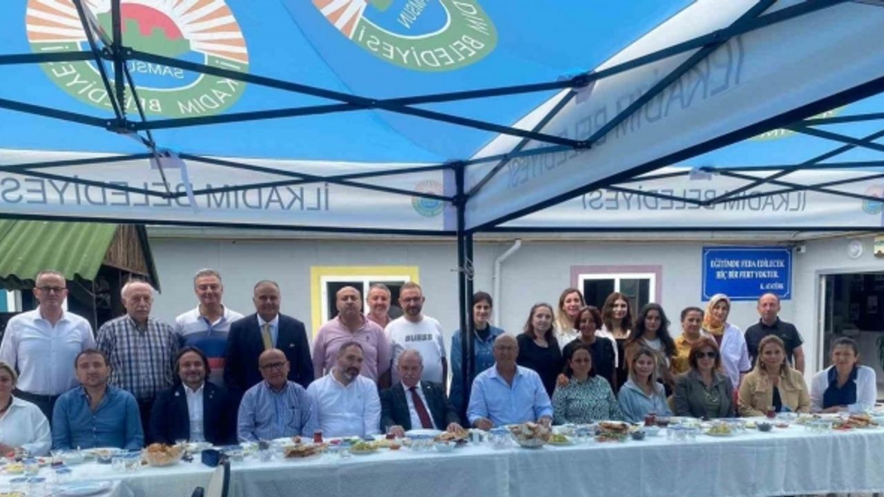 Kuru: “33 yıldır çocuklarımızın yüzünü güldürmek için çabalıyoruz”