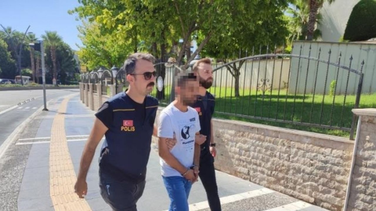 Marmaris’te 9 düzensiz göçmeni kaçırmaya çalışan şüpheli tutuklandı