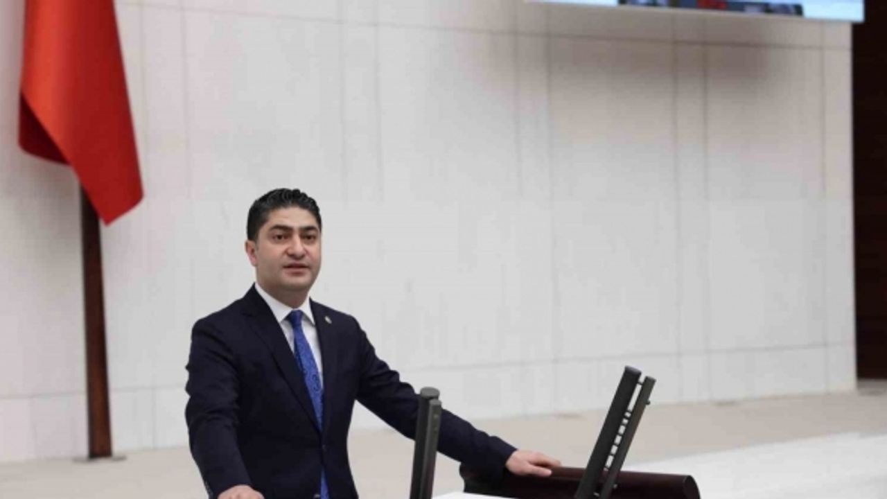 MHP’li Özdemir, ağır hasarlı okullardaki çalışmalara ilişkin MEB’e soru önergesi verdi