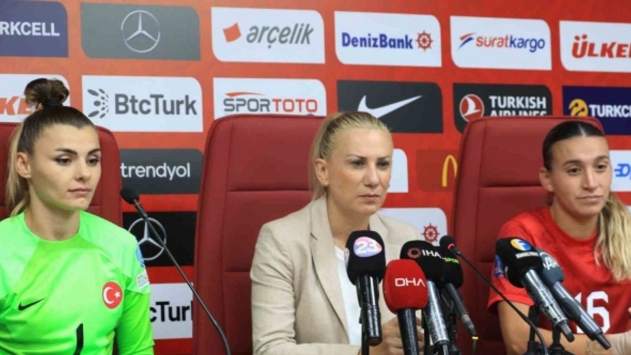 Necla Güngör Kıragası: “Seyirci rekorunu Elazığ’da kırdık"