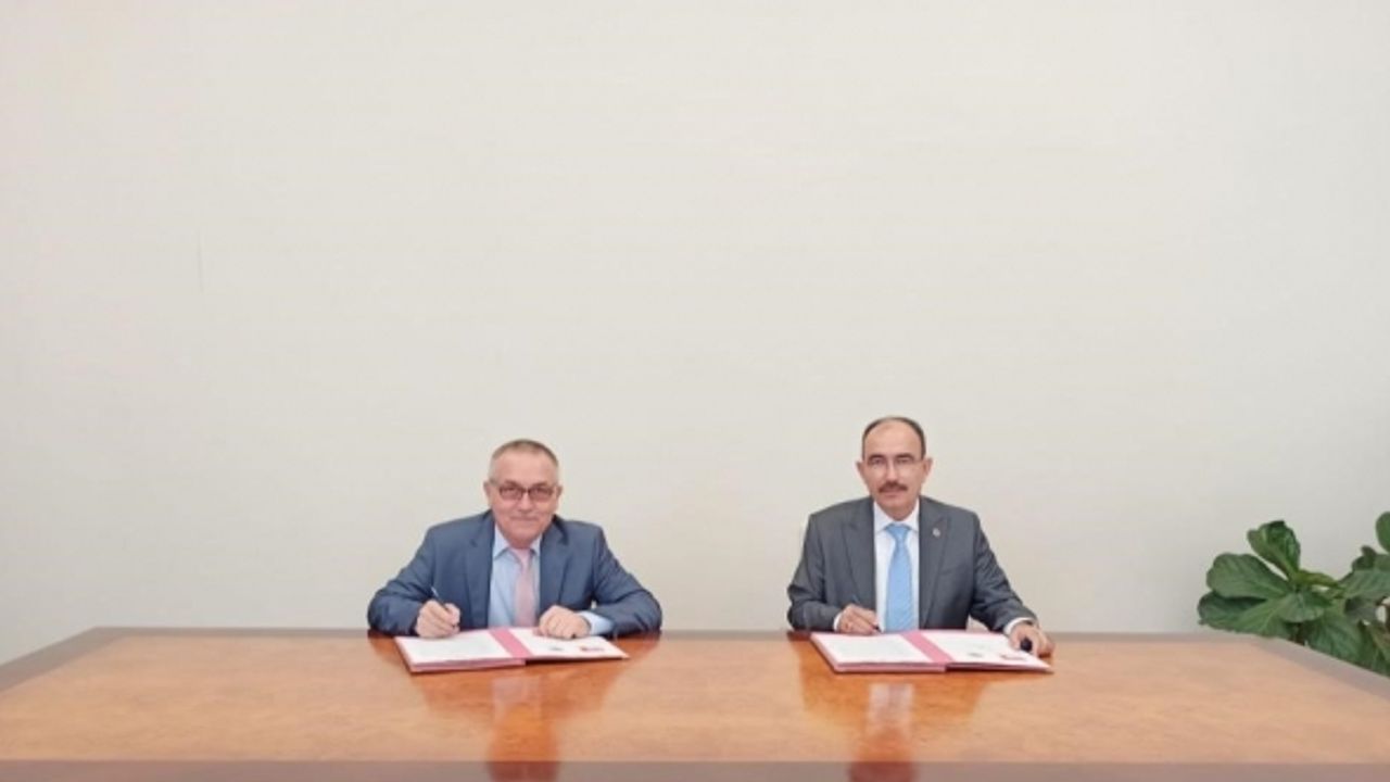 Öğretmenlik Uygulaması, iş birliği protokolünün imzaları atıldı