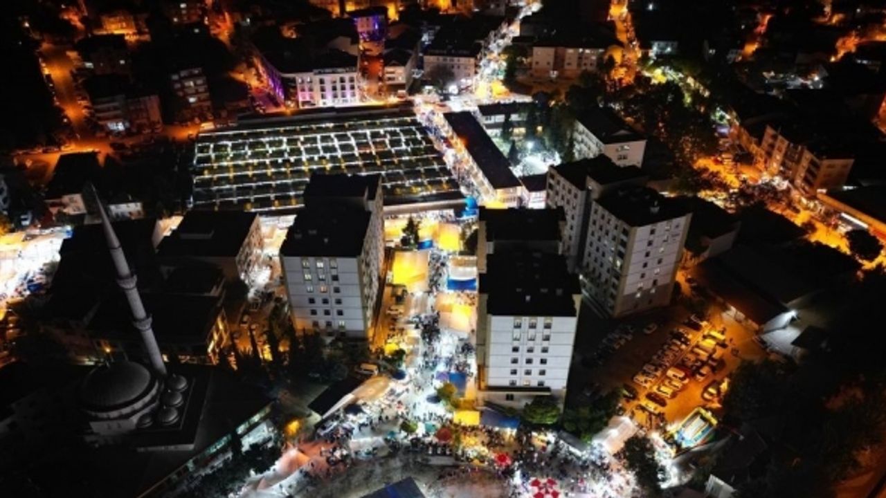 Osmaneli panayırı renkli görüntülere ev sahipliği yapmaya devam ediyor