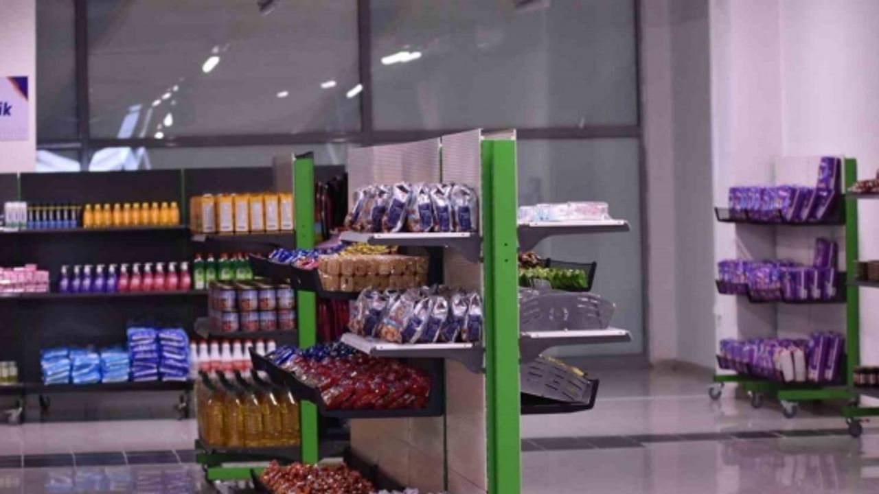 Paranın geçmediği market, ihtiyaç sahiplerine 5 milyonluk yardım sağladı