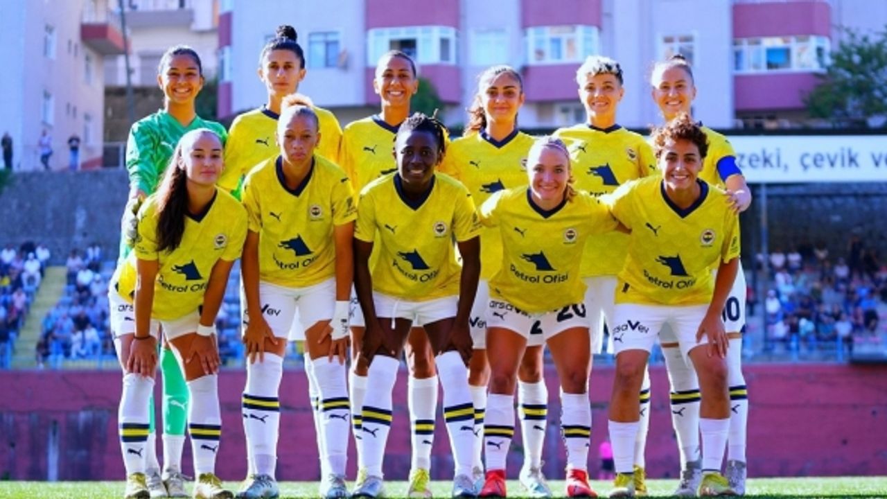 Petrol Ofisi Grubu’nun Fenerbahçe kadın futbol takımına desteği devam ediyor
