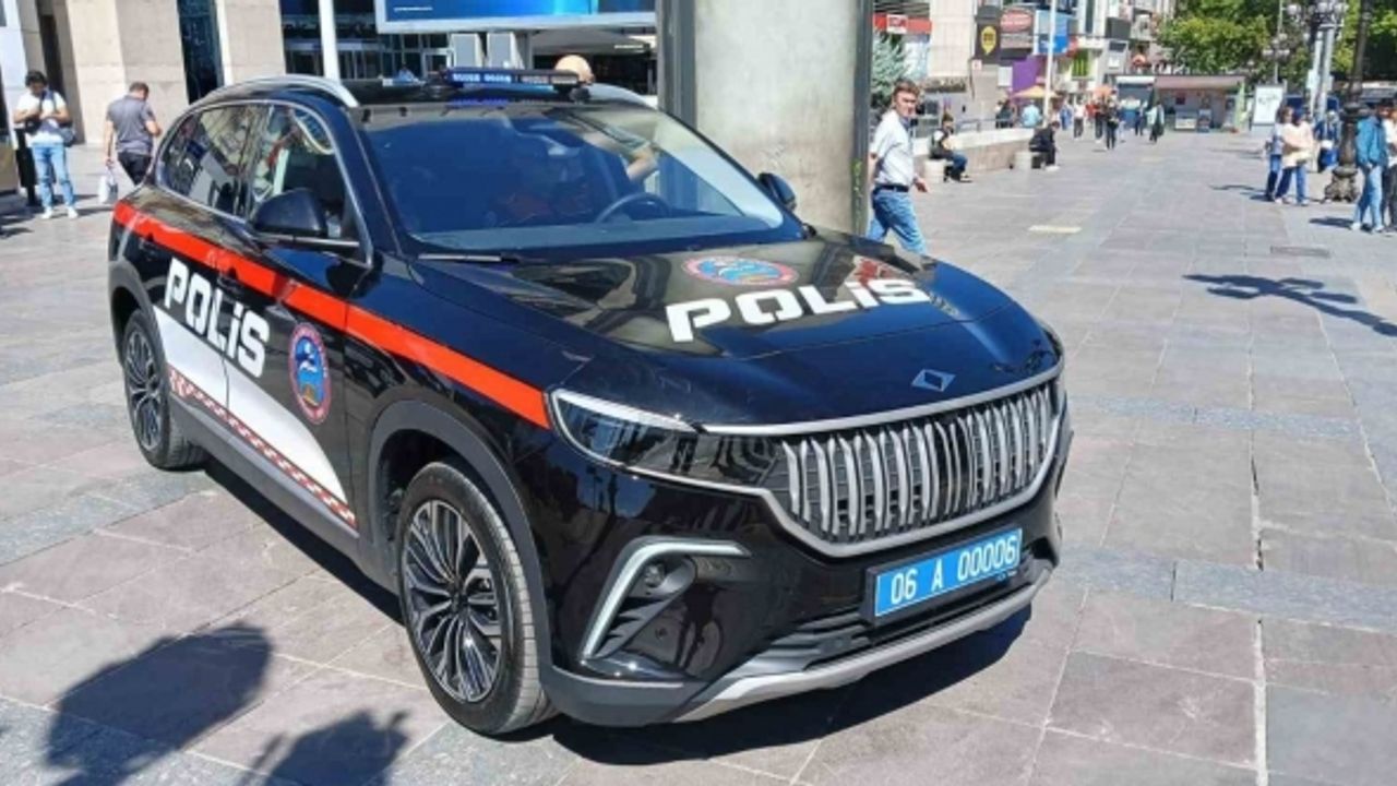Polis aracı Togg’a vatandaşlardan yoğun ilgi: “Yerli ve milli olması gurur verici”