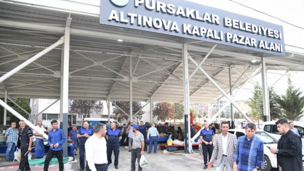 Pursaklar Belediyesi kapalı pazar alanları yapımına önem veriyor