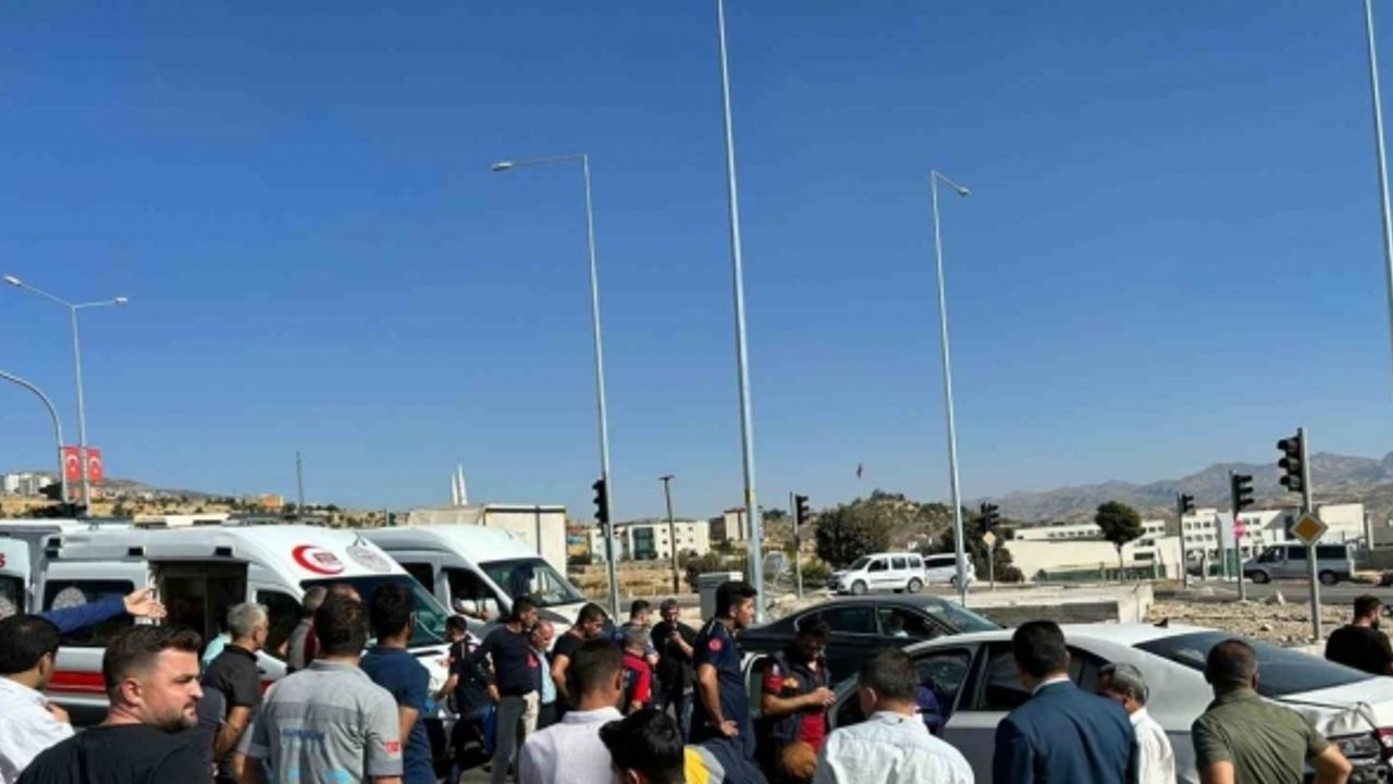 Şırnak’ta freni boşalan pikap kaza yaptı: 7 yaralı