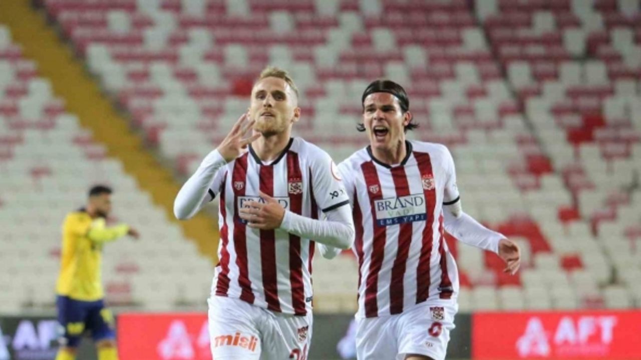 Sivasspor’da Samu Saiz gol sayısını 2’ye çıkardı