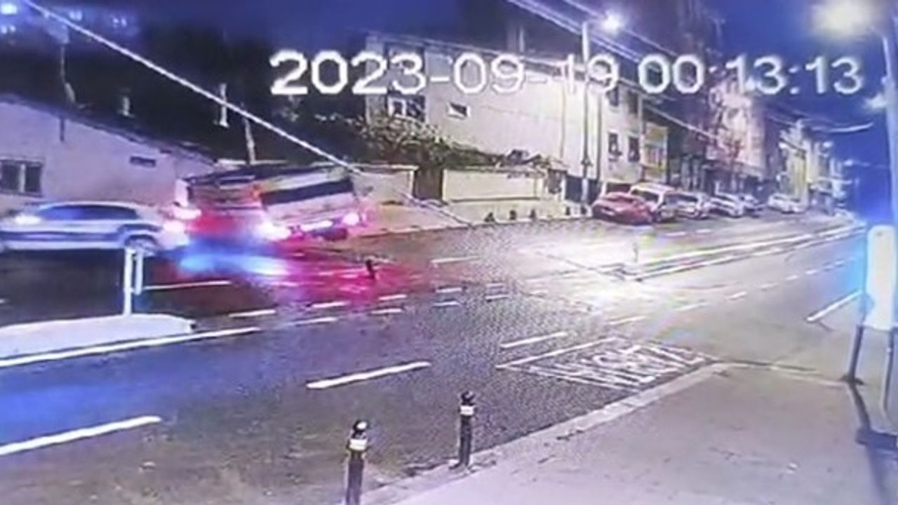 Sultanbeyli’de polis memurunun yaralandığı kazanın güvenlik kamera görüntüsü ortaya çıktı