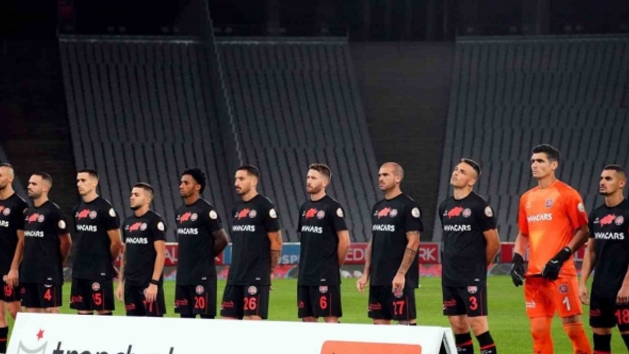Trendyol Süper Lig: Fatih Karagümrük: 0 - Hatayspor: 0 (Maç devam ediyor)