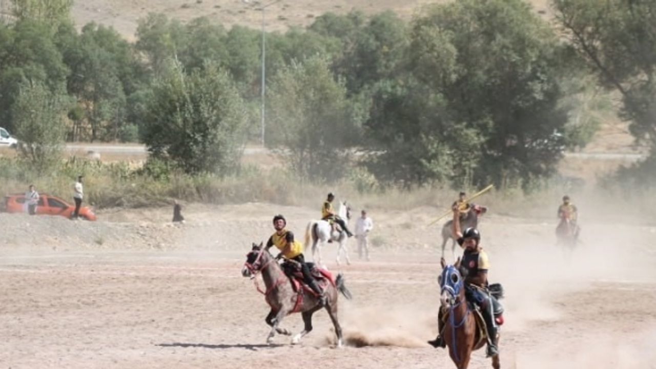 Türkiye Cirit Şampiyonası’nda birinci Erzurum ikinci Bayburt oldu