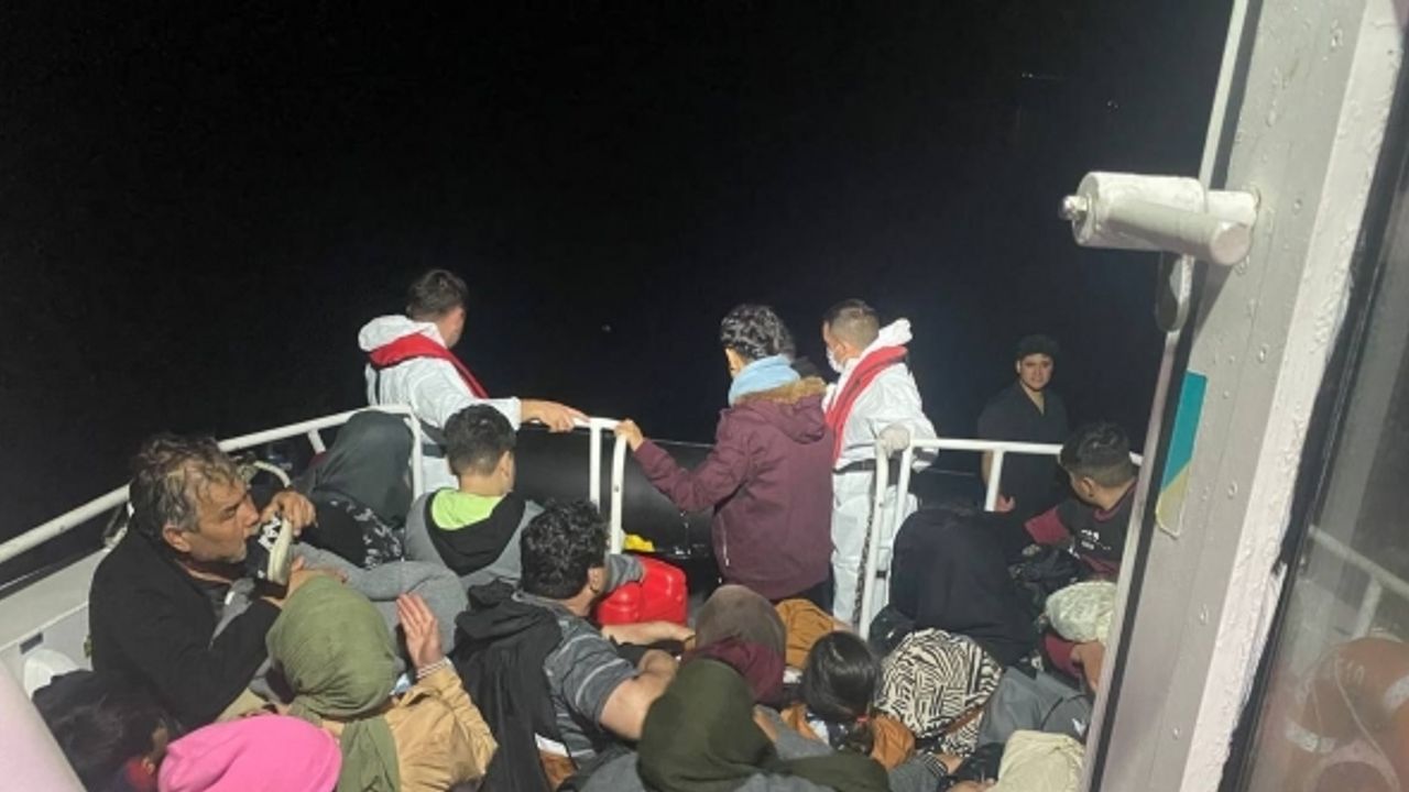 Yunan Sahil Güvenlik ölüme terk ediyor, Türk Sahil Güvenlik kurtarıyor