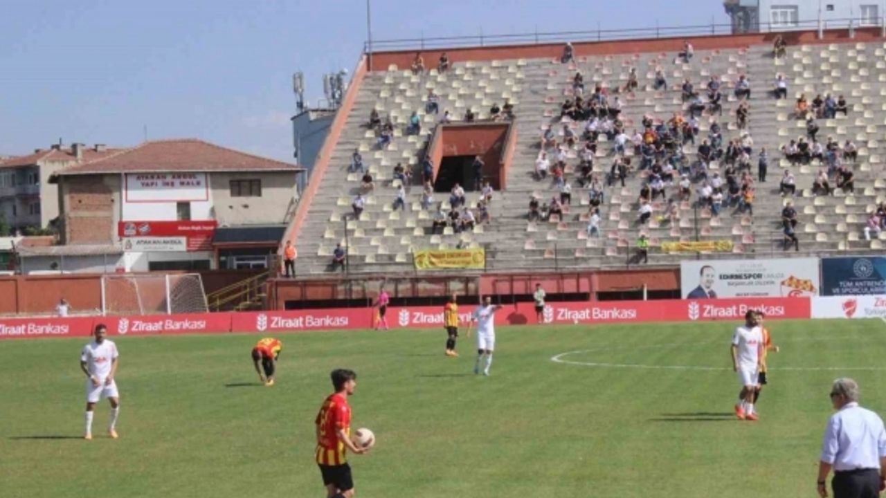 Ziraat Türkiye Kupası: Edirnespor: 1 - Çorlu 1947:2