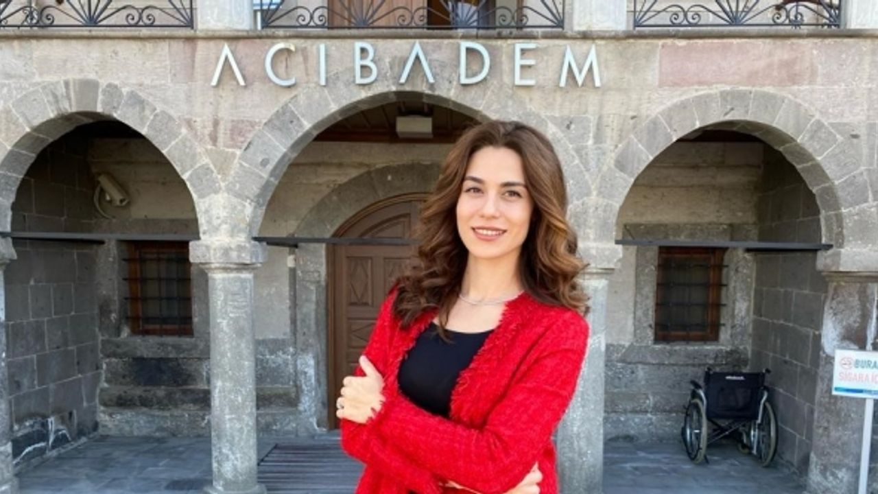 Aileler dikkat: “Çocuğunuz gözünü kısarak bakıyorsa bir göz hekimine gösterin”