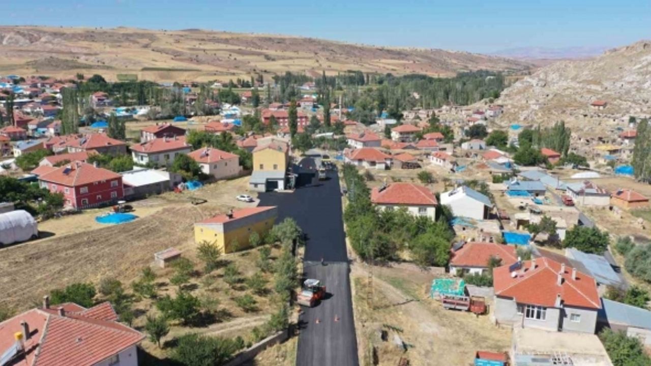 Büyükşehir’den Akkışla ilçesine 55 milyon TL’lik ‘yol’ yatırımı