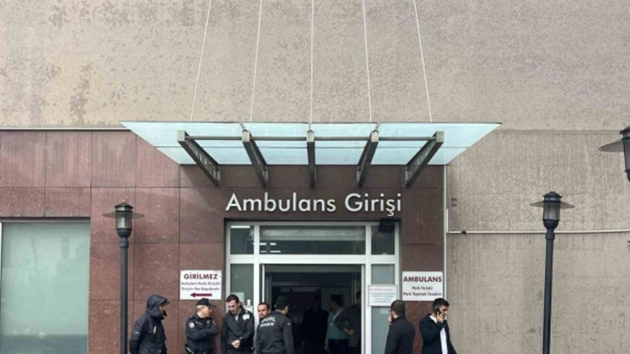 İçişleri Bakanlığı önündeki patlamada yaralanan 2 polisin tedavisi sürüyor
