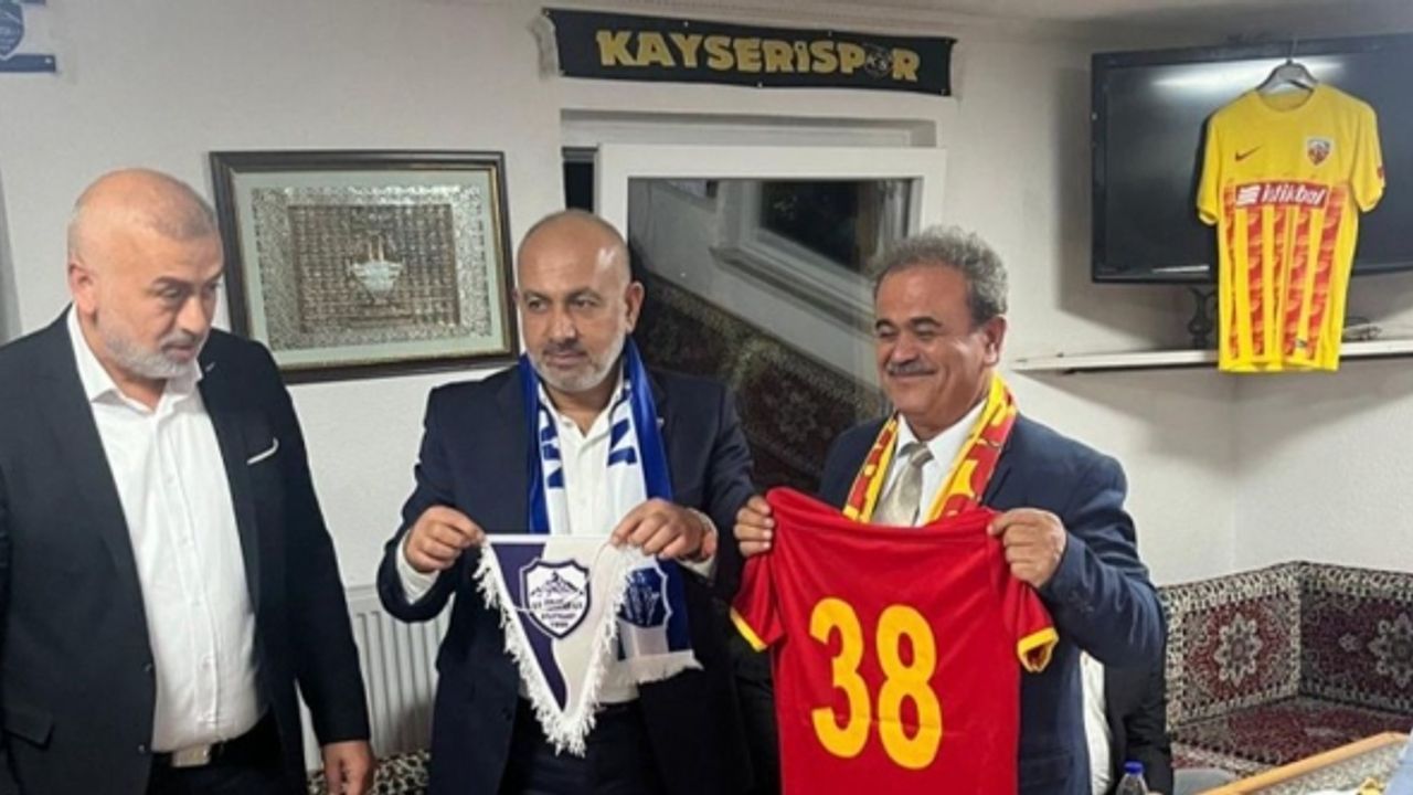 Kayserispor Başkanı Ali Çamlı Stuttgart’ta Avrupalı Kayserisporlular ile buluştu
