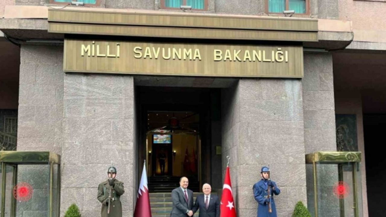 Bakan Güler, Katar Savunma Bakanı Al-Attiyah ile bir araya geldi
